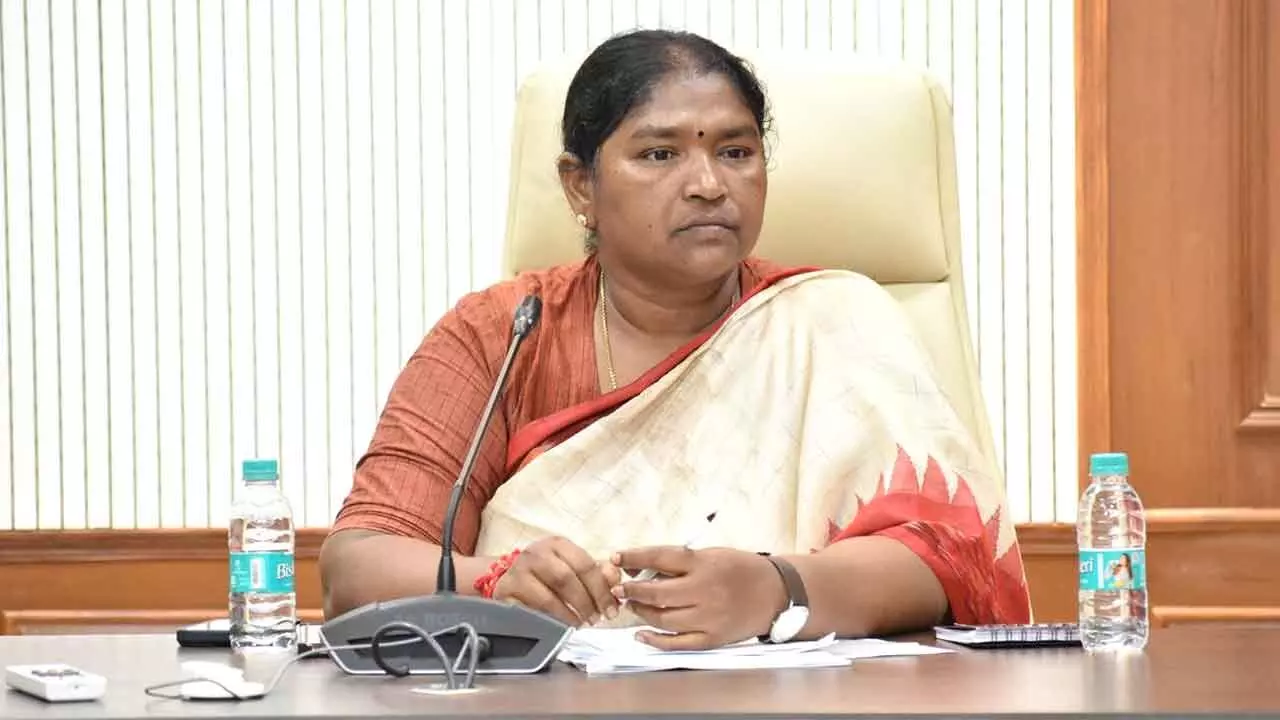 బాలికల రక్షణ కోసం సీతక్క యాక్షన్ ప్లాన్ ఇదే... బాలికల రక్షణ కోసం సీతక్క యాక్షన్ ప్లాన్ ఇదే...