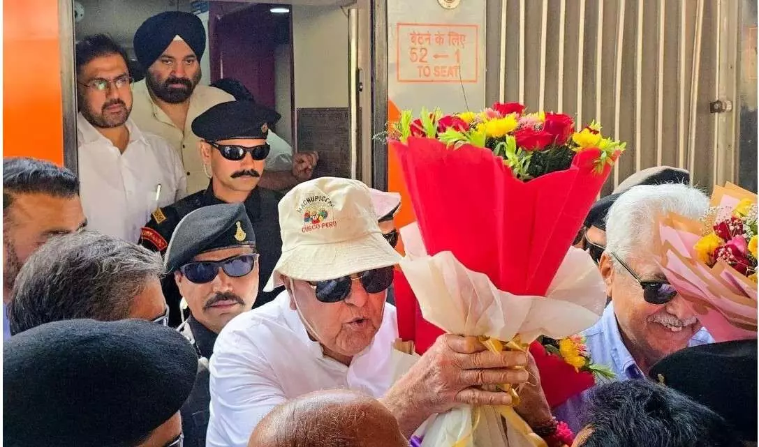 ‘‘కశ్మీర్ అభివృద్దిని చూసి నా కళ్లలో నీళ్లు తిరిగాయి’’ ‘‘కశ్మీర్ అభివృద్దిని చూసి నా కళ్లలో నీళ్లు తిరిగాయి’’