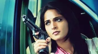 గ్యాంగ్‌స్టర్‌గా గన్ తో  దేవసేన?!
