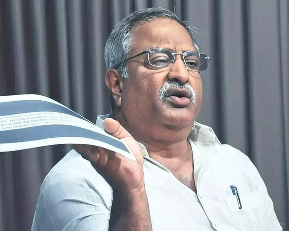 ఏబీ వెంకటేశ్వరావు ప్రజా ఉద్యమాన్ని నిర్మిస్తారా? ఏబీ వెంకటేశ్వరావు ప్రజా ఉద్యమాన్ని నిర్మిస్తారా?