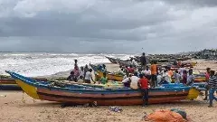 చేపల వేటకు వేళయింది, ‘భరోసా’ ఎక్కడ బాబూ?