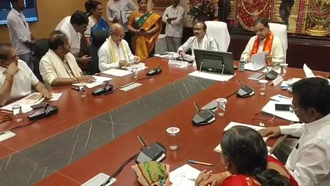 TIRUMALA | శ్రీవారి సేవ, సనాతనధర్మం ఎలా వ్యాప్తి చేద్దాం... TIRUMALA | శ్రీవారి సేవ, సనాతనధర్మం ఎలా వ్యాప్తి చేద్దాం...