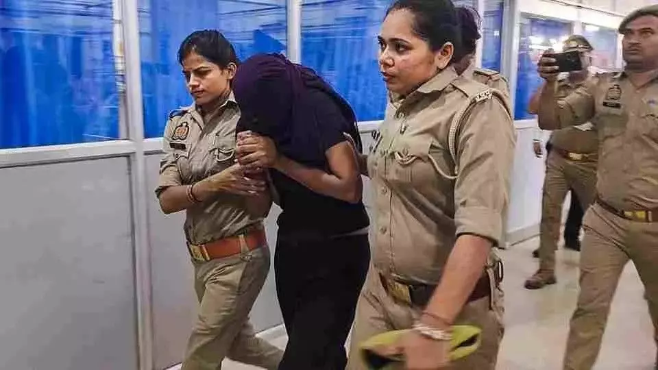 రఘువంశీ హత్య కేసులో సీన్ రీకన్స్ట్రక్షన్ రఘువంశీ హత్య కేసులో సీన్ రీకన్స్ట్రక్షన్