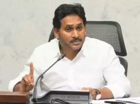 ప్రశ్నిస్తే భూ స్థాపితం చేస్తారా చంద్రబాబు? ప్రశ్నిస్తే భూ స్థాపితం చేస్తారా చంద్రబాబు?