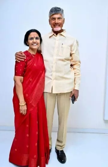 భువనేశ్వరి జీవిత భాగస్వామిగా ఉన్నందుకు కృతజ్ఞుడిని భువనేశ్వరి జీవిత భాగస్వామిగా ఉన్నందుకు కృతజ్ఞుడిని
