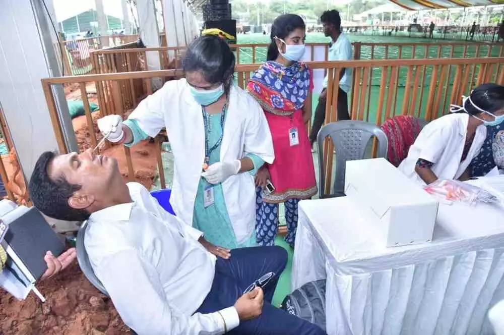 కొందరికే కోవిడ్ టెస్ట్లు! కొందరికే కోవిడ్ టెస్ట్లు!