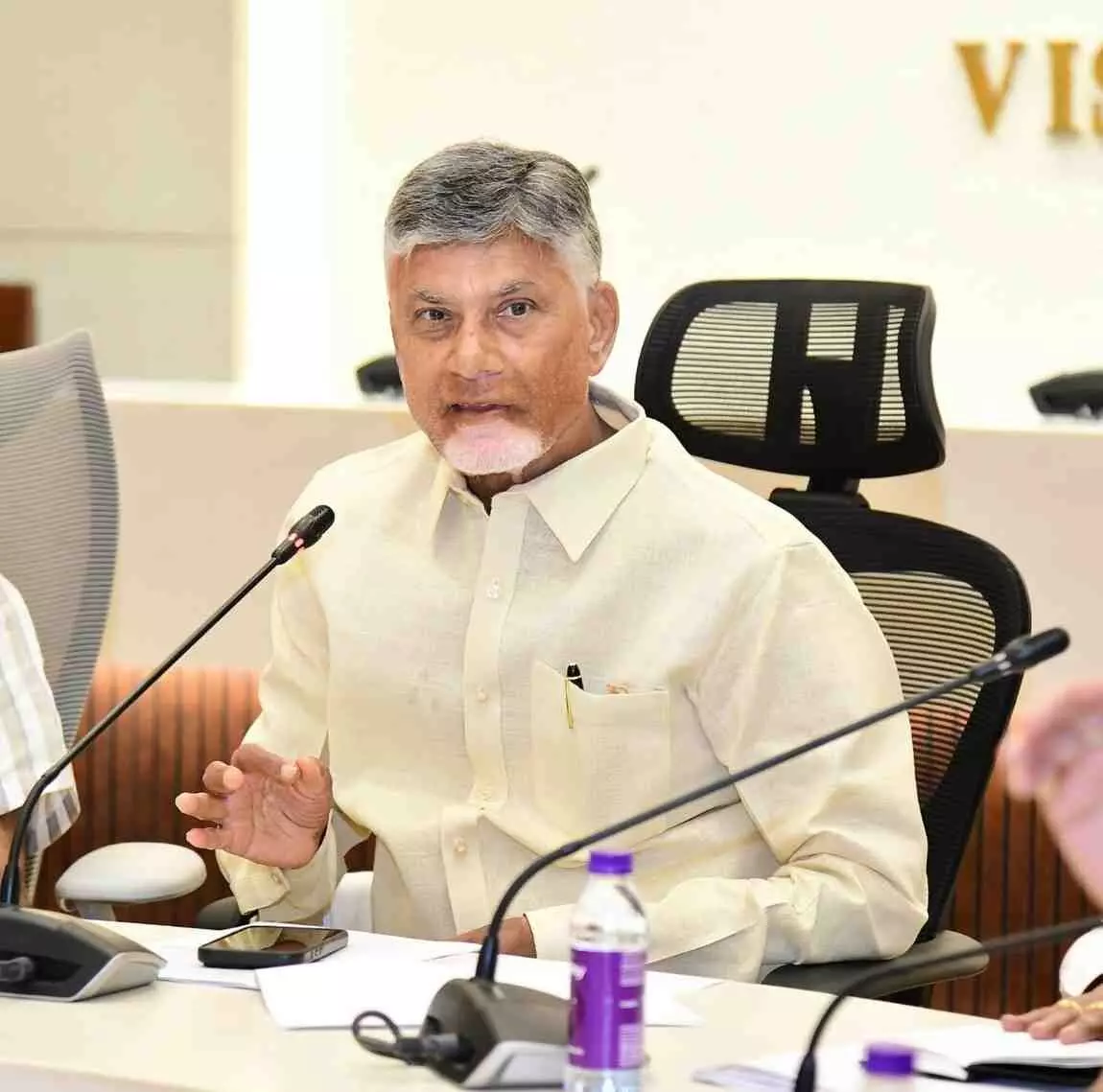 యోగా డే గ్రాండ్ సక్సెస్.. సూపర్ హిట్! యోగా డే గ్రాండ్ సక్సెస్.. సూపర్ హిట్!