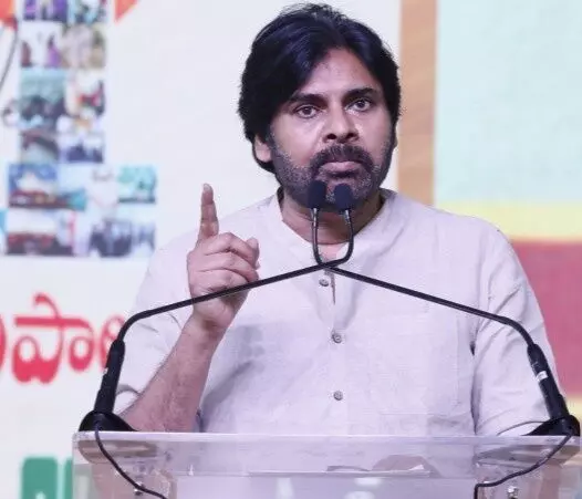 ‘అదేం భాష, పవన్! డబుల్ ఇంజిన్ సర్కార్ బాగా నడుపు చాలు’ ‘అదేం భాష, పవన్! డబుల్ ఇంజిన్ సర్కార్ బాగా నడుపు చాలు’