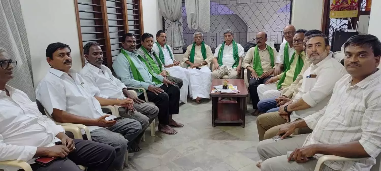 రాయలసీమ ప్రాజెక్టులకు తక్షణం నీరు విడుదల చేయాలి రాయలసీమ ప్రాజెక్టులకు తక్షణం నీరు విడుదల చేయాలి