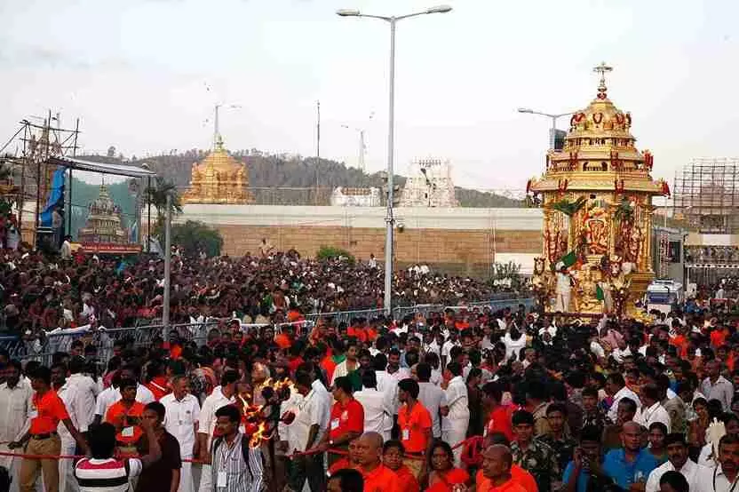 Tirumala | శ్రీవారి భక్తులకు సువర్ణదర్శనం ఎలా దక్కబోతోంది.. Tirumala | శ్రీవారి భక్తులకు సువర్ణదర్శనం ఎలా దక్కబోతోంది..