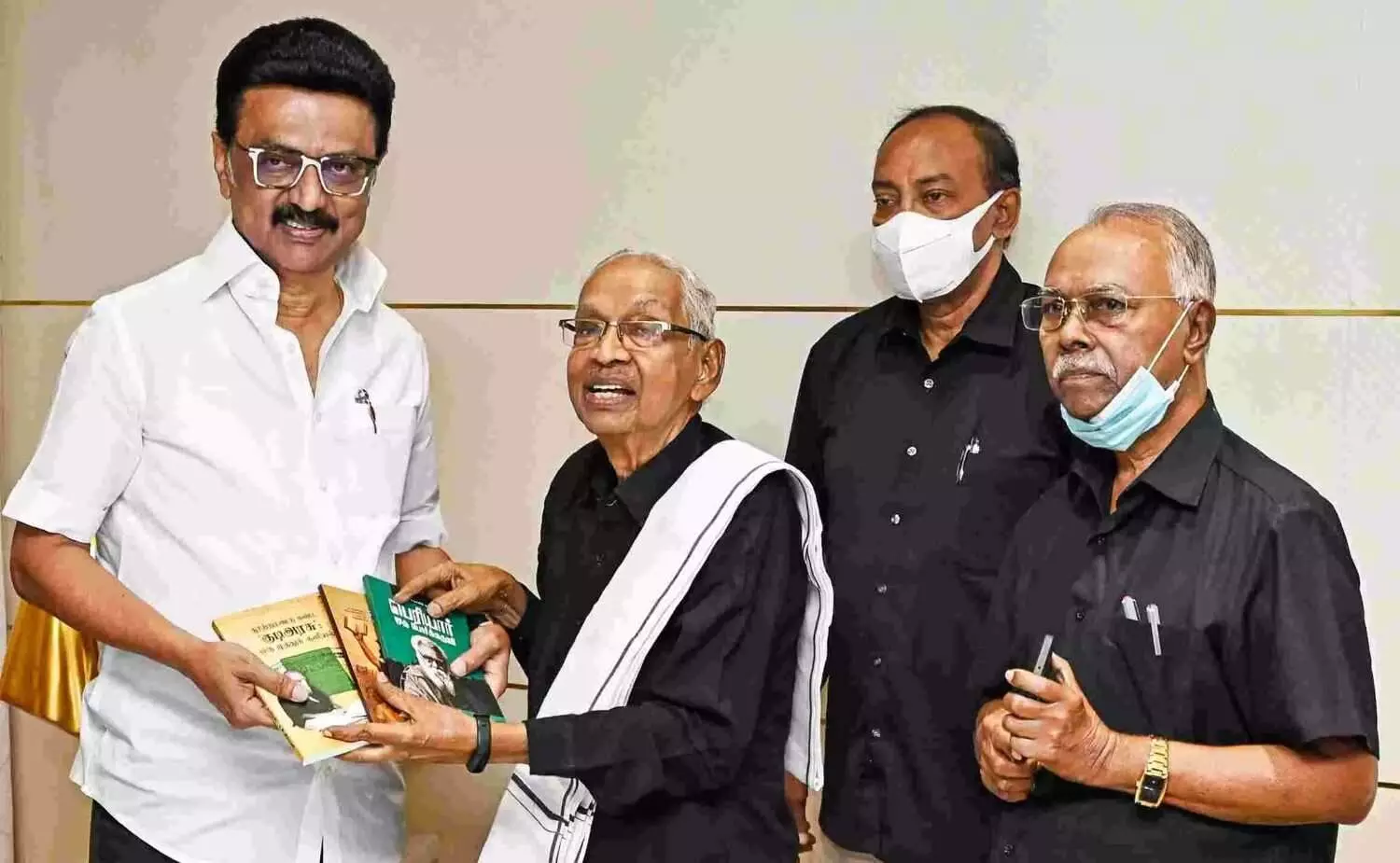 ‘సంస్కృతంపై ఉన్న ప్రేమ మిగతా భాషలపై లేదు’ ‘సంస్కృతంపై ఉన్న ప్రేమ మిగతా భాషలపై లేదు’