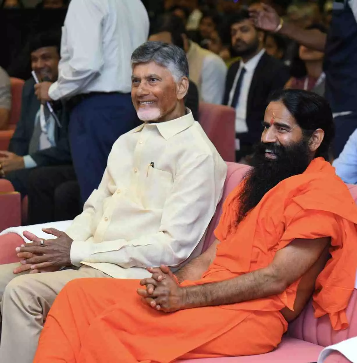 క్రియేటివిటికి కేరాఫ్ చంద్రబాబు క్రియేటివిటికి కేరాఫ్ చంద్రబాబు