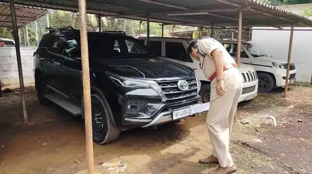 జగన్ కారుకు ఫిట్నెస్ తనిఖీలు జగన్ కారుకు ఫిట్నెస్ తనిఖీలు