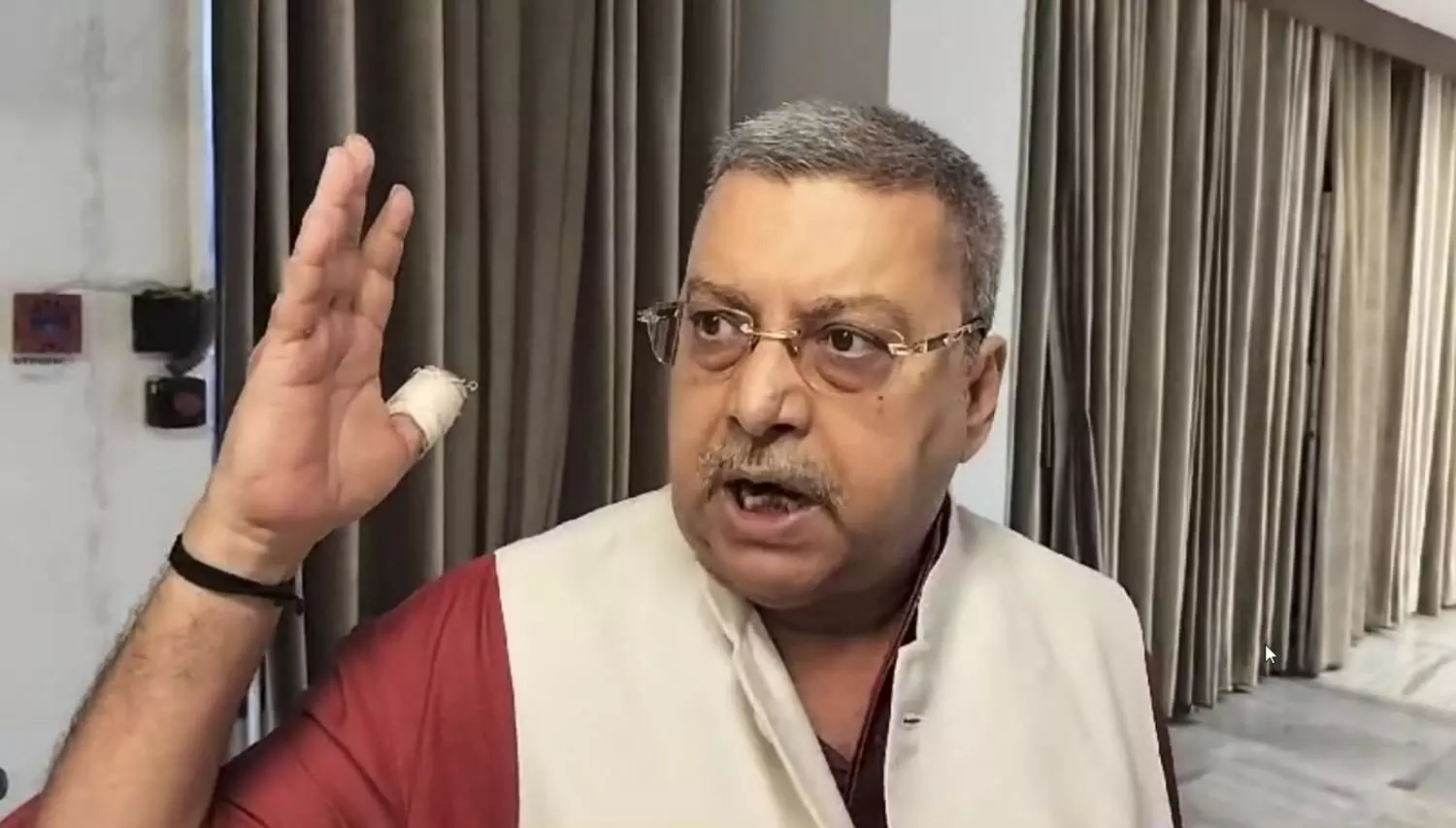 kolkata rape incident : స్నేహితుడు అత్యాచారం చేసి ఉంటే ఏం చేసేవారు? kolkata rape incident : స్నేహితుడు అత్యాచారం చేసి ఉంటే ఏం చేసేవారు?