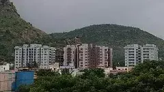 CMC లాంటి ఆసుపత్రిని RSS ఎందుకు ఏర్పాటు చేయలేదు?