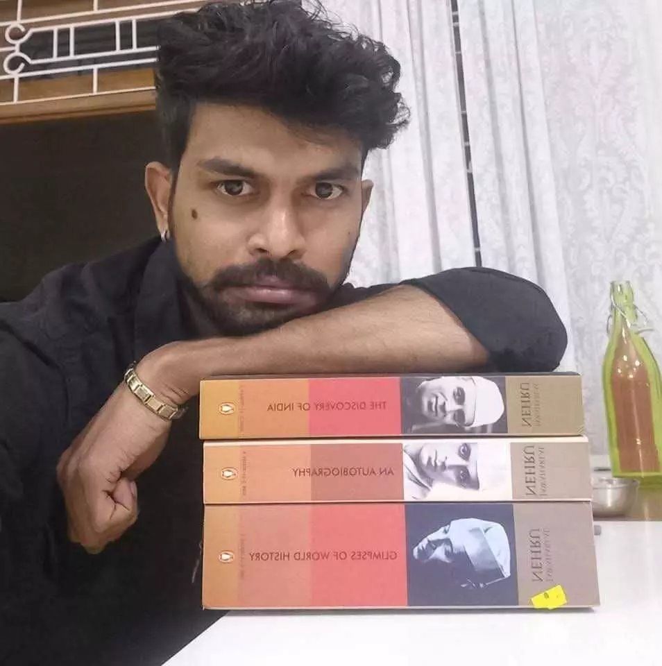 మత్స్యకార ఇంట సాహితీ ‘మైరావణుడు’