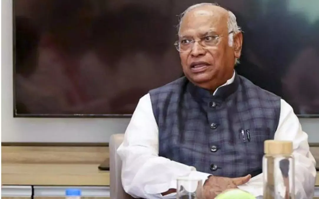 అనవసర సమస్యలు సృష్టించొద్దు: మల్లికార్జున్ ఖర్గే అనవసర సమస్యలు సృష్టించొద్దు: మల్లికార్జున్ ఖర్గే