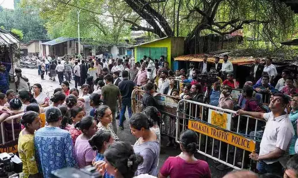 అత్యాచారం తర్వాత వైస్ ప్రిన్సిపాల్‌‌‌కు ఫోన్ ..