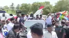 జగన్ ను కారు దిగనివ్వని చిత్తూరు ఎస్పీ