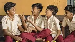 స్కూళ్లన్నీ ఆ సినిమా చూసి క్లాస్ రూమ్ లను మార్చేస్తున్నాయి