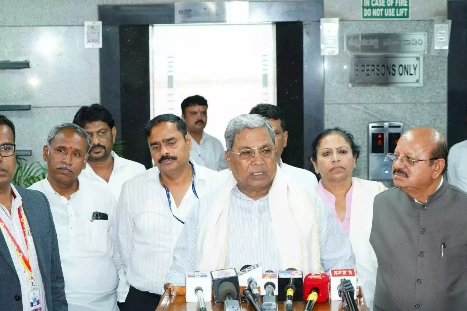 ముడా కేసు: కర్ణాటక సీఎం భార్య, ఆమె సోదరుడికి హైకోర్టు నోటీసులు..