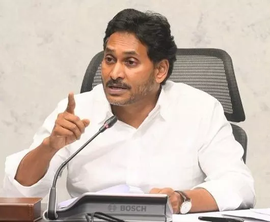 సిగ్గుండాలి చంద్రబాబు అంటూ జగన్‌ ఫైర్‌