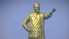 ఏపీలో ఈ విగ్రహాలేంటీ? ఈ గోలేంటీ?