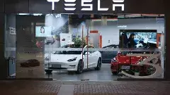 భారత్‌లోకి ‘టెస్లా’ ఎలక్ట్రిక్ కార్లు.. తొలి షోరూం ఎక్కడంటే..