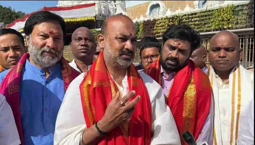 తిరుమలలో ఓటు బ్యాంకు రాజకీయాలు మానండి తిరుమలలో ఓటు బ్యాంకు రాజకీయాలు మానండి