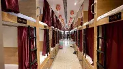 వైజాగ్‌లో రైలు లాంటి హోటల్‌!