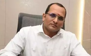 విశాఖ కలెక్టర్ పేరుతో సైబర్ నేరగాళ్ల దందా విశాఖ కలెక్టర్ పేరుతో సైబర్ నేరగాళ్ల దందా