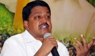 జగన్ పాలెగాళ్ల సంస్కృతిని ప్రోత్సహిస్తున్నాడు జగన్ పాలెగాళ్ల సంస్కృతిని ప్రోత్సహిస్తున్నాడు