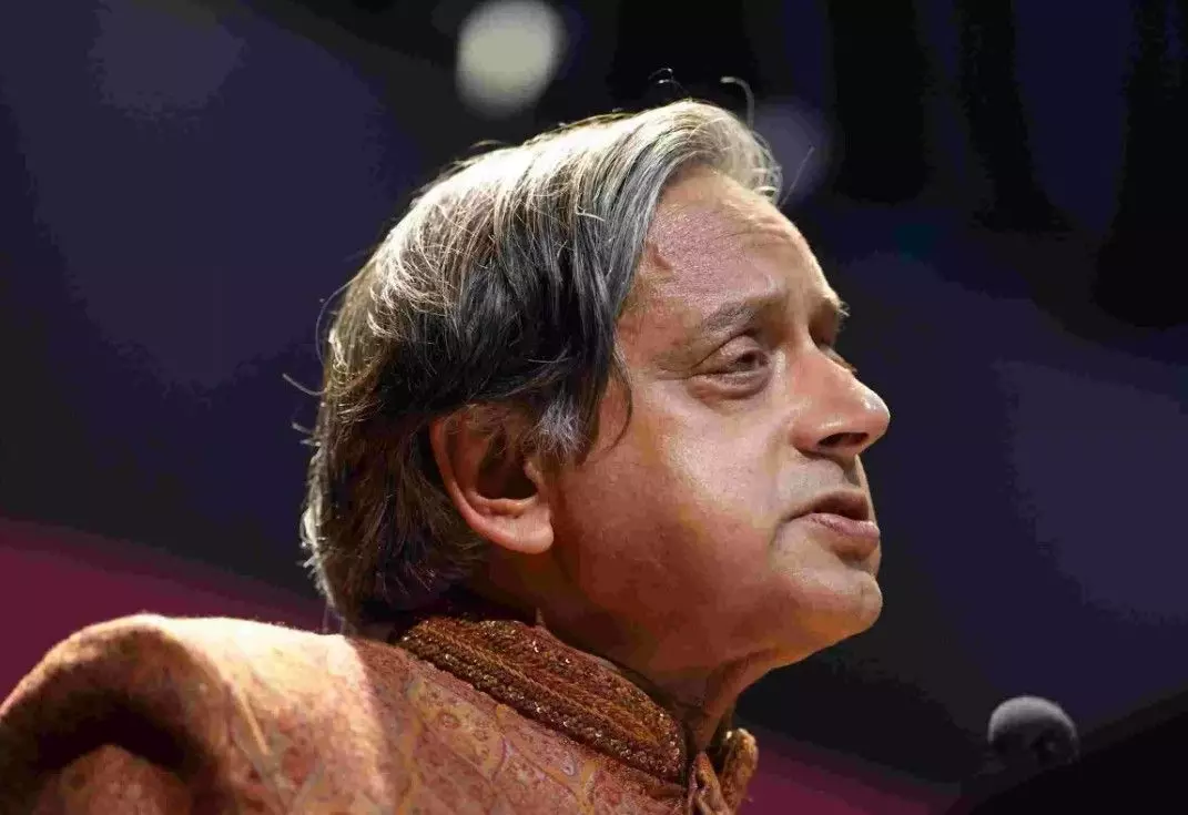 టీఆర్ఎఫ్ నిషేధం మా బృందం విజయమే: శశిథరూర్
