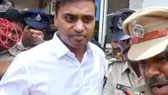 కోర్టుకు ఎంపీ మిథున్‌రెడ్డి..గేట్లు క్లోజ్‌ చేసిన పోలీసులు