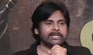 చిరంజీవి కుమారుడైనా, తమ్ముడైనా ఎవరైనా టాలెంట్ లేకపోతే నిలబడరు-పవన్ చిరంజీవి కుమారుడైనా, తమ్ముడైనా ఎవరైనా టాలెంట్ లేకపోతే నిలబడరు-పవన్