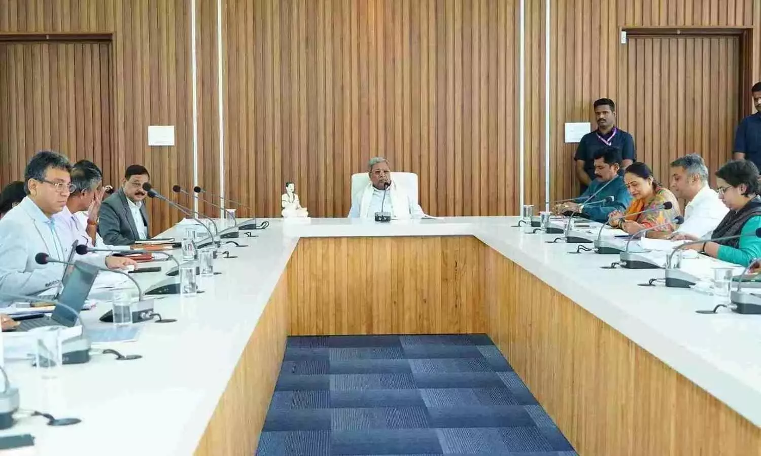 కర్ణాటకలో మరోసారి కుల గణన.. కర్ణాటకలో మరోసారి కుల గణన..