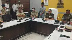 డీజీపీ వద్ద లొంగిపోయిన మావోయిస్టు దంపతులు