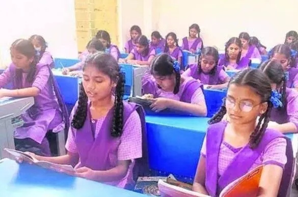 టీచర్లను సంపన్నులగా గుర్తించిన ఆంధ్రా ప్రభుత్వం టీచర్లను సంపన్నులగా గుర్తించిన ఆంధ్రా ప్రభుత్వం