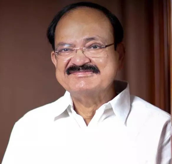 వీఐపీలకు ఏడాదికోసారే శ్రీవారి దర్శనం వీఐపీలకు ఏడాదికోసారే శ్రీవారి దర్శనం