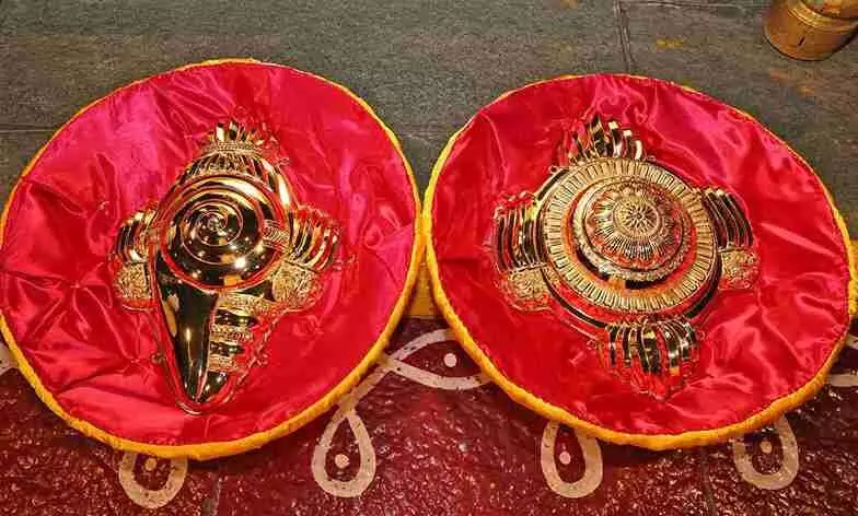 తిరుమల శ్రీవారి భాండాగారంలోకి మరో అపూర్వ కానుక తిరుమల శ్రీవారి భాండాగారంలోకి మరో అపూర్వ కానుక