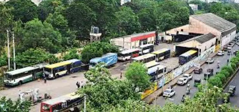 లూలూ మాల్... ఎవరికి మేల్...