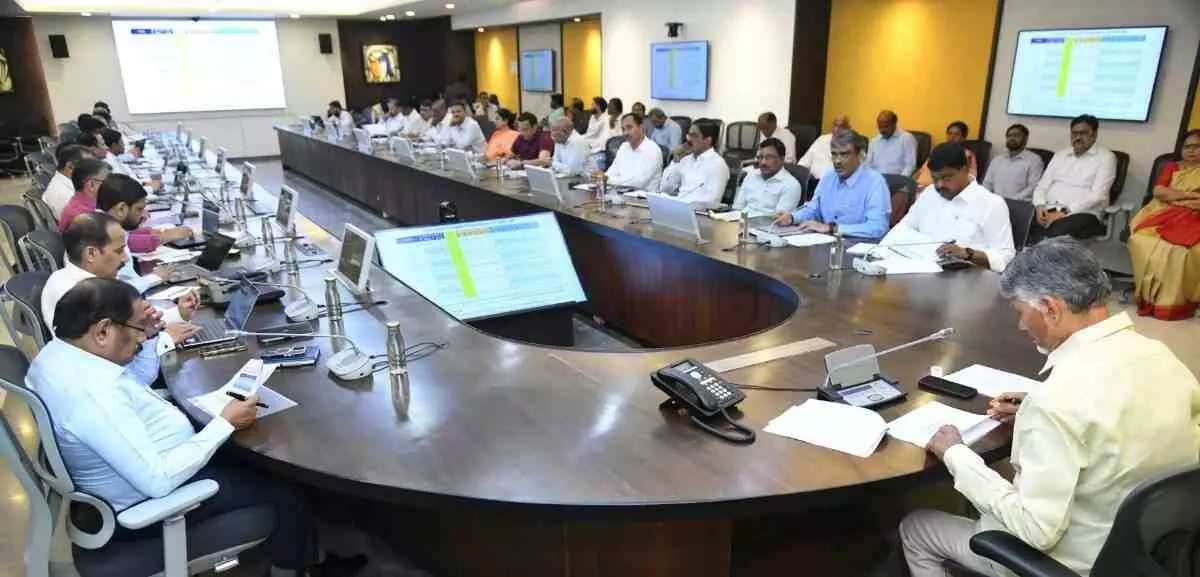 ఆగస్టు 15 నుంచి ఆన్‌ లైన్లో 700 ప్రభుత్వ సేవలు