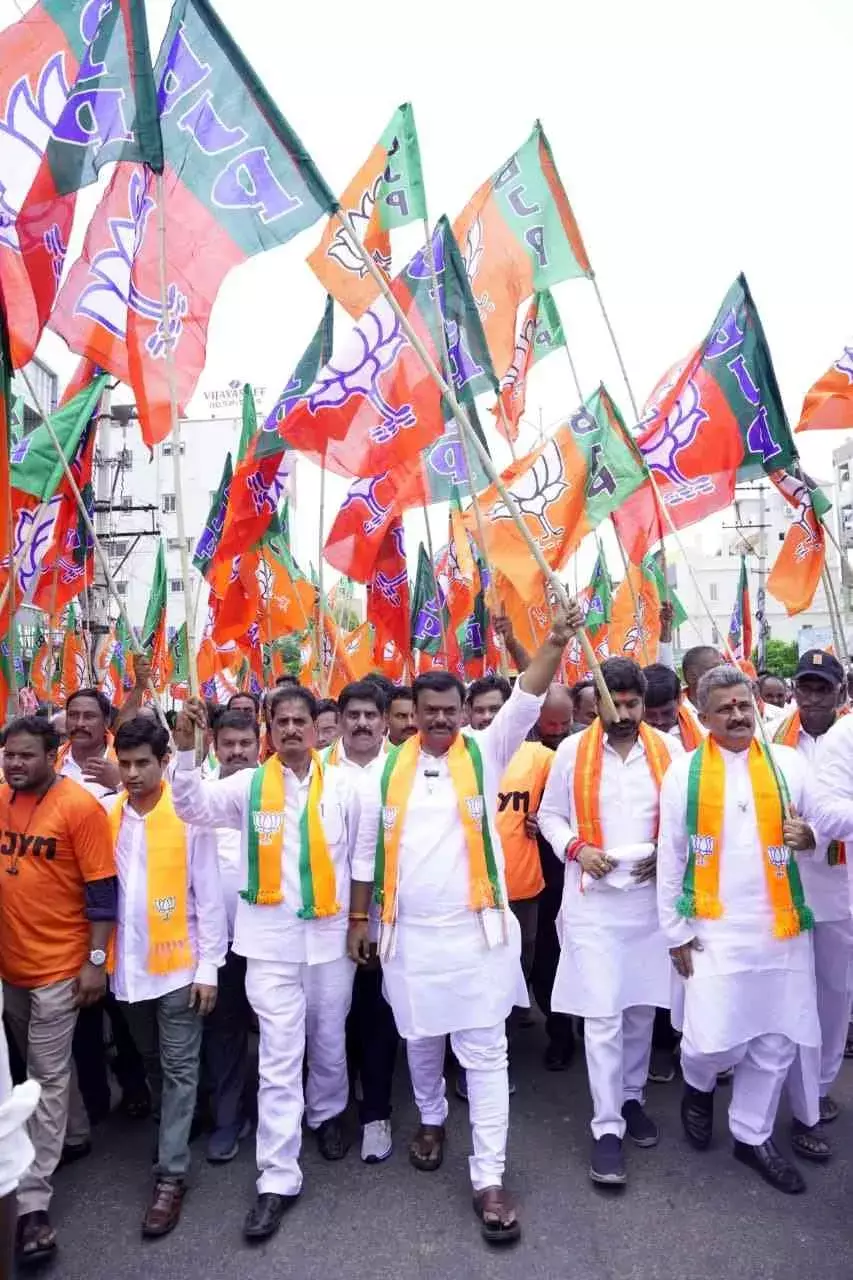 “కాంగ్రెస్ ను రద్దు చేయాలని కొండా వెంటకప్పయ్య ఎపుడో చెప్పారు”