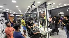 సెలూన్లకు విద్యుత్ రాయితీలో వివక్ష