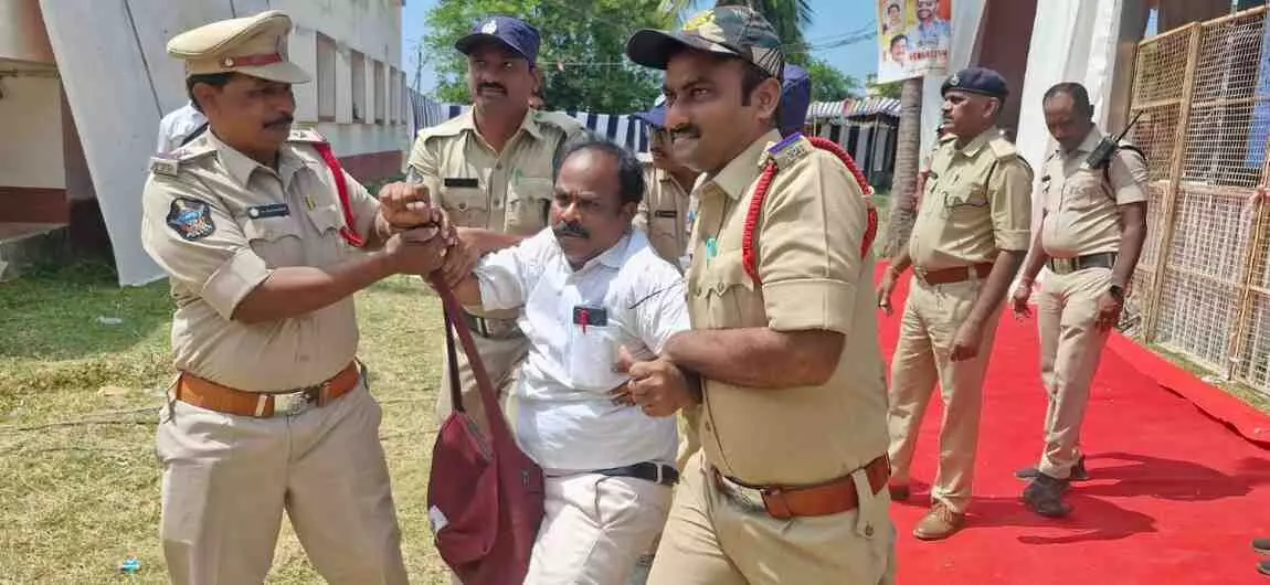 నక్కపల్లి బల్క్‌ డ్రగ్‌ పార్కుపై ప్రజాభిప్రాయ సేక ‘రణం’!