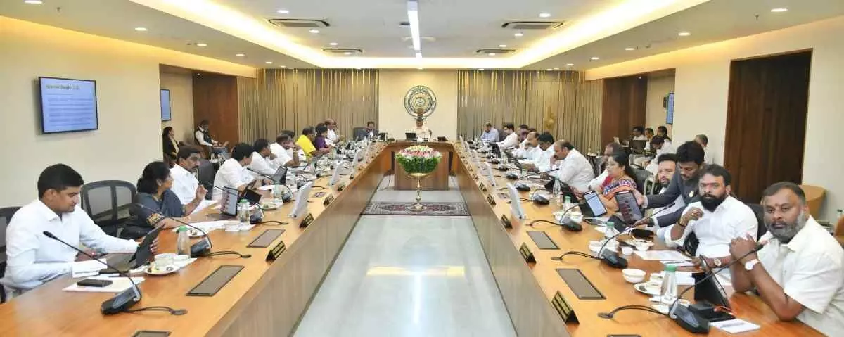 స్త్రీశక్తి పథకం–ఈ బస్సుల్లో మహిళలకు ఉచిత ప్రయాణం స్త్రీశక్తి పథకం–ఈ బస్సుల్లో మహిళలకు ఉచిత ప్రయాణం