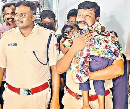 తాగుడు కోసం 5 వేలకు 3 ఏళ్ల కూతుర్ని అమ్మేసిన తండ్రి