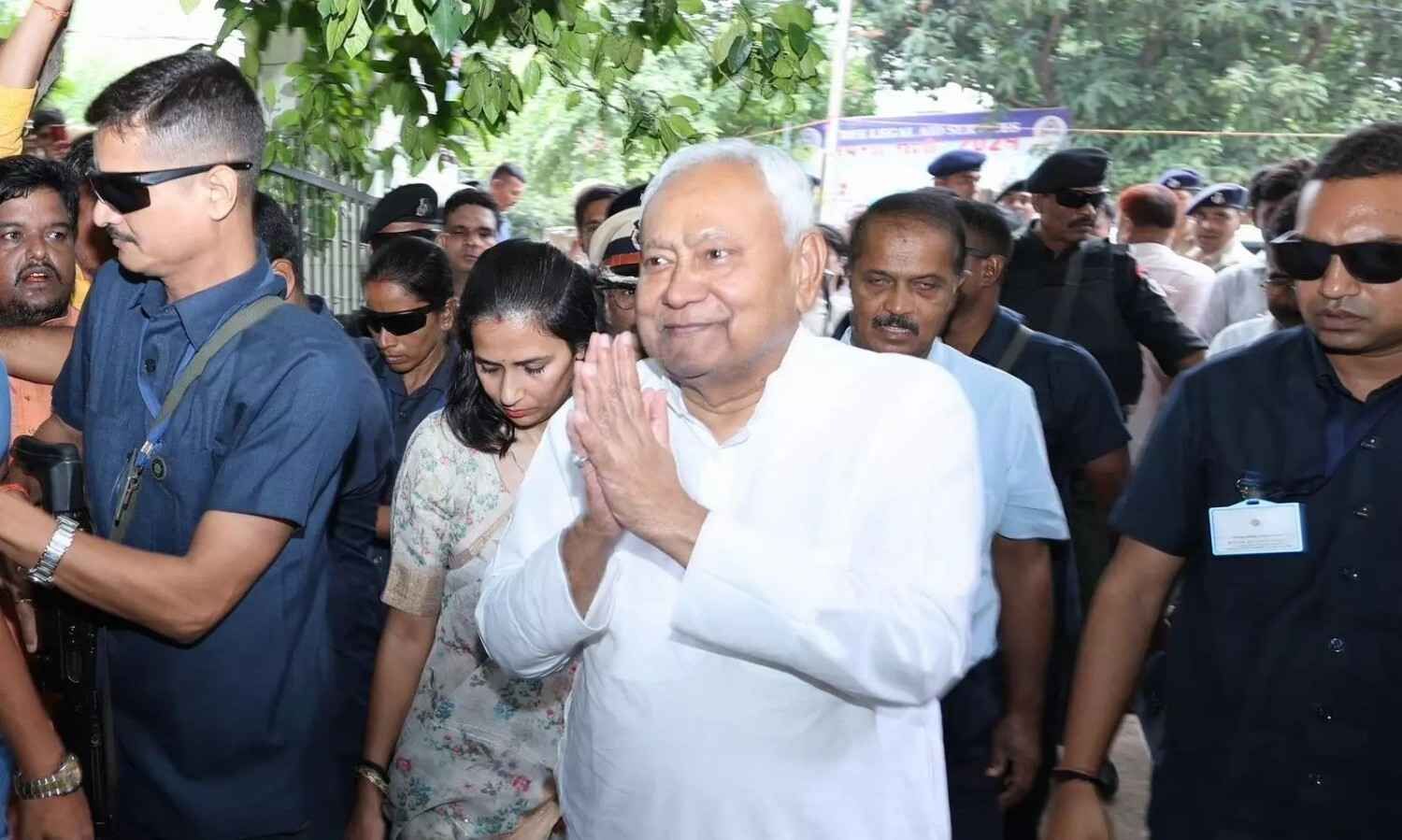 బీహార్: ఉచితాలు నితీష్‌ను గెలిపిస్తాయా?