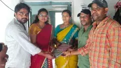 వితంతువులకు పవన్‌ కల్యాణ్‌ రాఖీ చీరలు