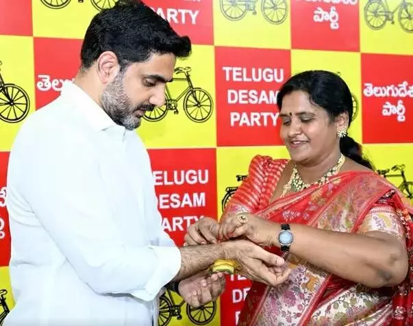 నాకు సోదరి లేదు..మంగళగిరి మహిళలే నా అక్కాచెల్లెళ్లు నాకు సోదరి లేదు..మంగళగిరి మహిళలే నా అక్కాచెల్లెళ్లు
